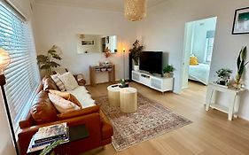 Cosy And Calm Unit In Cronulla